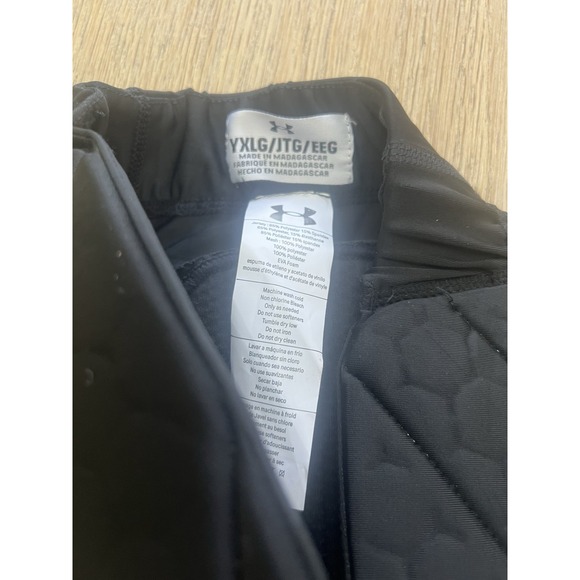 Under Armour Gameday Armour Integrated Football Pant Youth, Black, X-Large - Picture 3 of 4